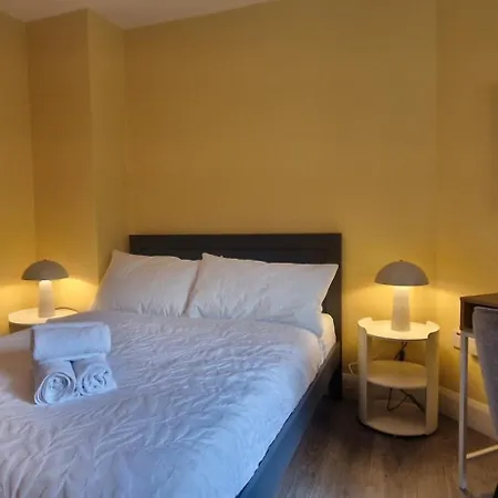 Upgraded & Slick 2bd Heart Of At Christchurch * دبلن