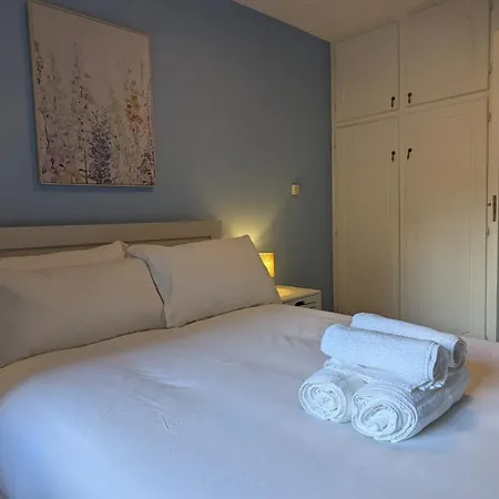 Upgraded & Slick 2bd Heart Of At Christchurch Appartement